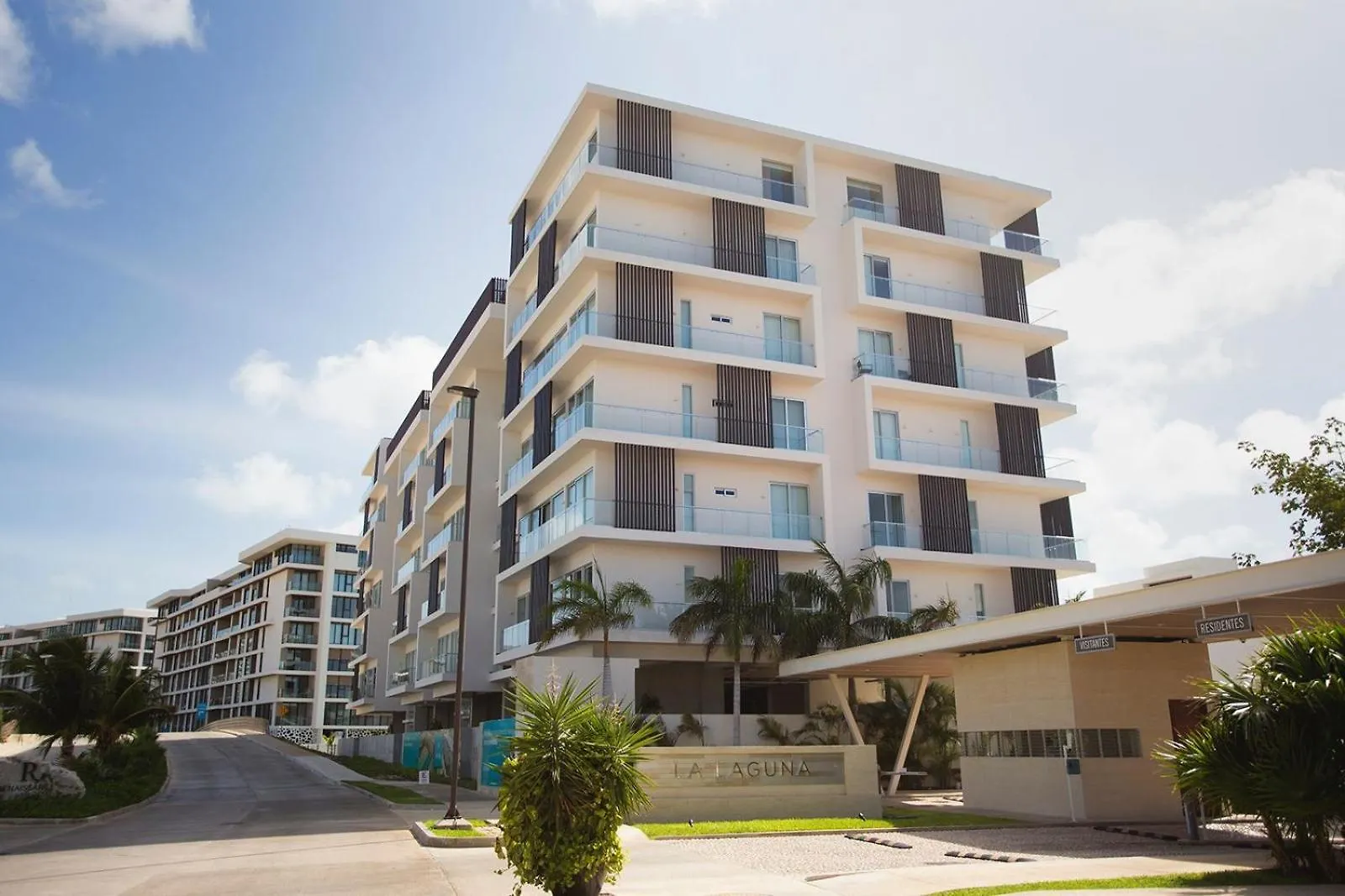 Luxuxy Condo Of 4 Bedrooms Cancun Apartment